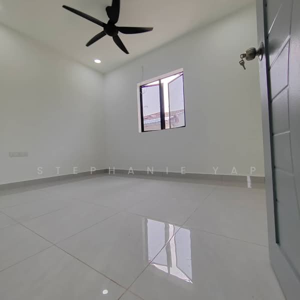 Taman Klang Utama untuk Untuk Dijual - RM 468,000, Mac 2026 - Interior - PropertyGuru.com.my