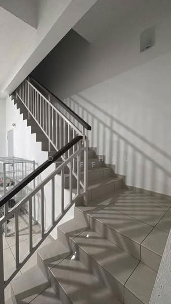 2-storey Terraced House for Sale in Bukit Indah (Iskandar Puteri (Nusajaya)) - Boon Hau Lee - Corridor - PropertyGuru.com.my