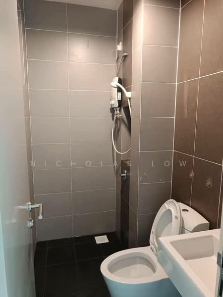 Skysuites @ Meldrum Hills untuk Untuk Disewa - RM 1,800 /bulan, Mac 2026 - Bathroom - PropertyGuru.com.my