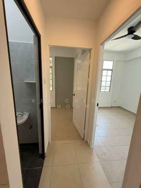Condominium for Sale at Mutiara Condominium - Keh Cheng Khoon - Corridor - PropertyGuru.com.my