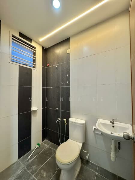 2-storey Terraced House for Sale in Taman Bestari Indah (Ulu Tiram) - Melinda Ee - Bathroom - PropertyGuru.com.my