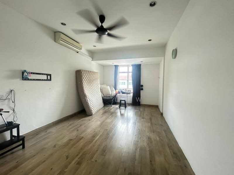 2-storey Terraced House for Rent in Jelutong (Penang) - YY Law - Living Room - PropertyGuru.com.my