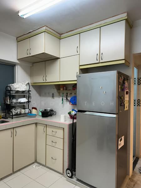 Hijau Ria Kepong Indah untuk Untuk Dijual - RM 270,000, Mac 2026 - Kitchen - PropertyGuru.com.my