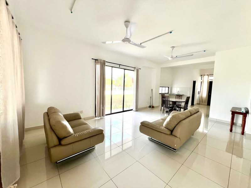 2-storey Terraced House for Sale in Alam Sari (Bangi) - Hazeman Omar - Living Room - PropertyGuru.com.my
