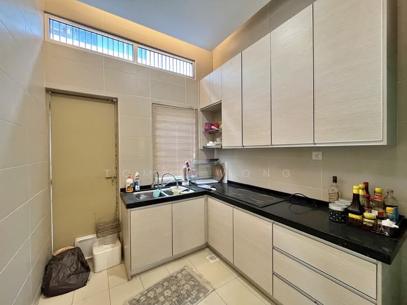 Taman Cheras Idaman untuk Untuk Dijual - RM 985,000, Mac 2026 - Kitchen - PropertyGuru.com.my
