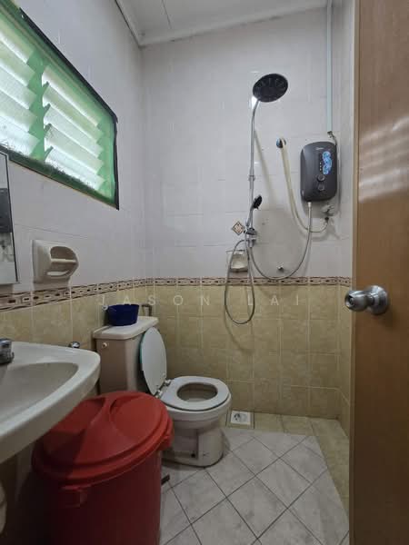2-storey Terraced House for Sale in Taman Subang Bestari (Sungai Buloh) - Jason Lai - Bathroom - PropertyGuru.com.my