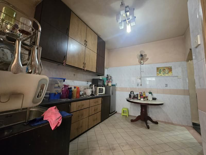 2-storey Terraced House for Sale in Taman Subang Bestari (Sungai Buloh) - Jason Lai - Kitchen - PropertyGuru.com.my