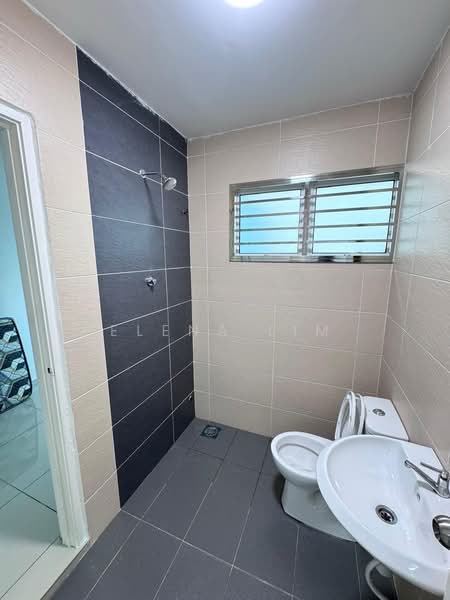 Terraced House for Rent in Skudai (Johor) - Elena Lim - Bathroom - PropertyGuru.com.my