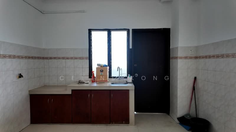 Condominium for Sale at Vista Komanwel C - Celine Kong - Kitchen - PropertyGuru.com.my