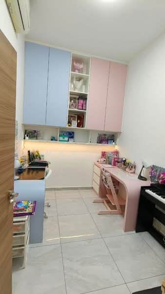 2.5-storey Terraced House for Sale in Bandar Seri Alam (Masai) - Marcus Loh - Study - PropertyGuru.com.my