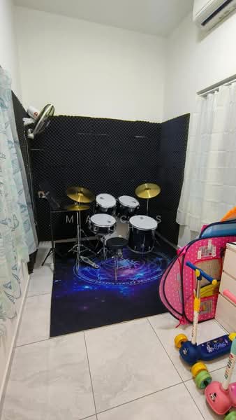 2.5-storey Terraced House for Sale in Bandar Seri Alam (Masai) - Marcus Loh - Interior - PropertyGuru.com.my