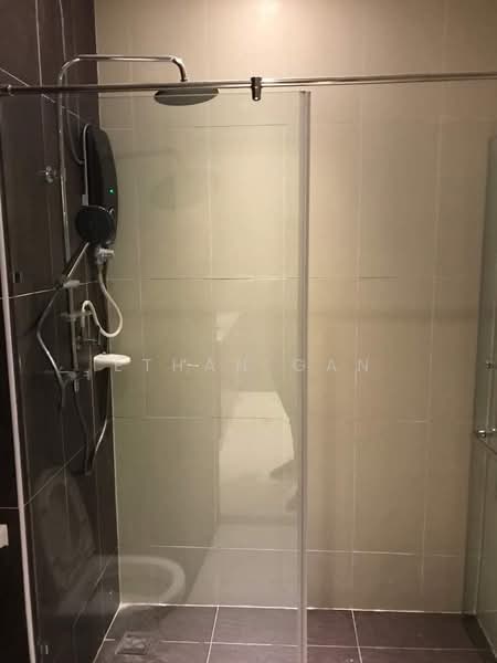 Service Residence for Sale at D'Secret Garden (Pangsapuri Kempas Indah) - Ethan Gan - Bathroom - PropertyGuru.com.my