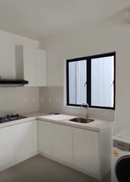 Duduk Se.Ruang @ Eco Sanctuary untuk Untuk Disewa - RM 1,600 /bulan, Mac 2026 - Kitchen - PropertyGuru.com.my