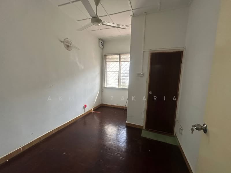 2-storey Terraced House for Sale in Ampang (Selangor) - Akmal Zakaria - PropertyGuru.com.my