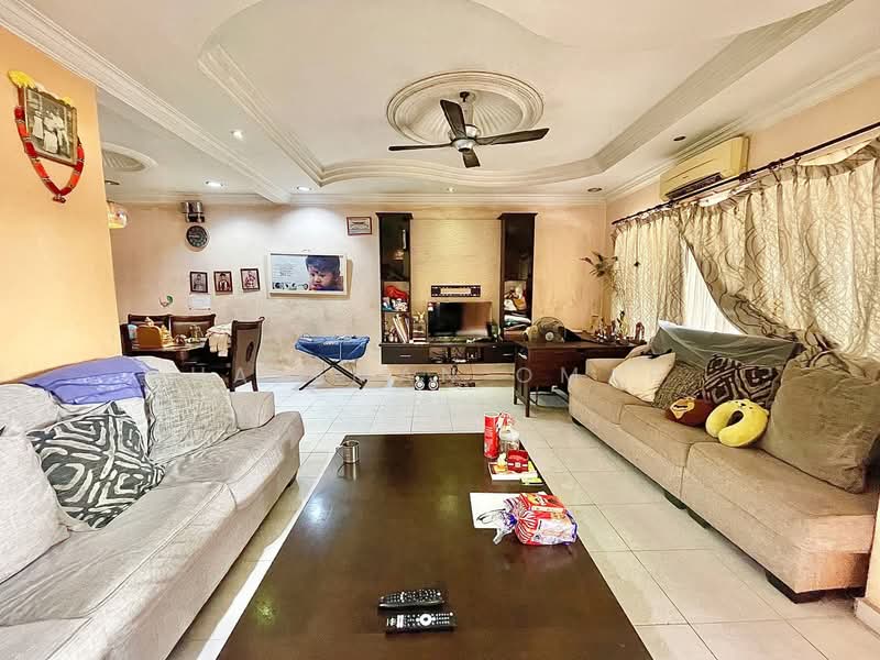 2-storey Terraced House for Sale in Shah Alam (Selangor) - Hazeman Omar - Living Room - PropertyGuru.com.my