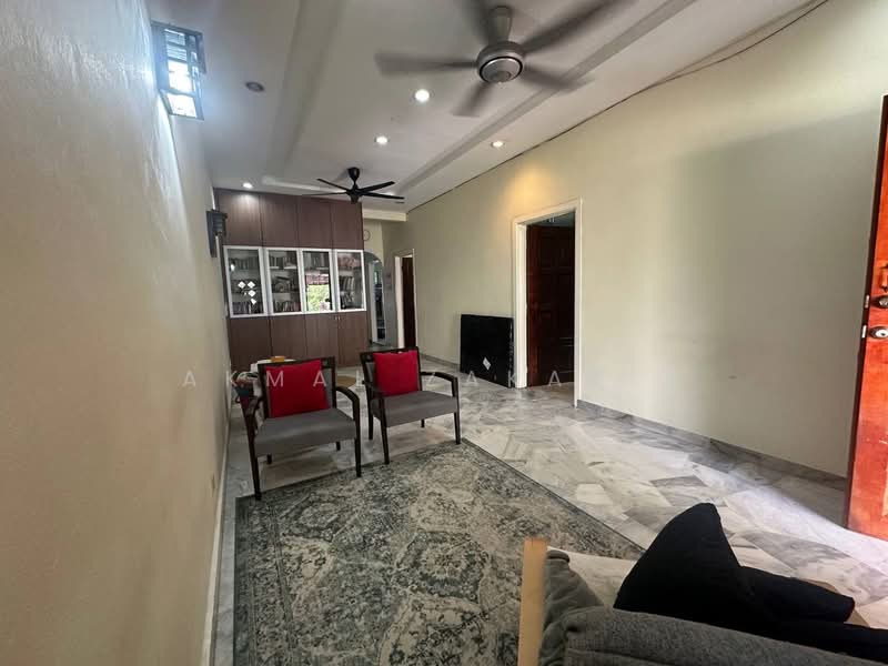 Taman Kinrara @ Puchong untuk Untuk Dijual - RM 495,000, Mac 2026 - Living Room - PropertyGuru.com.my