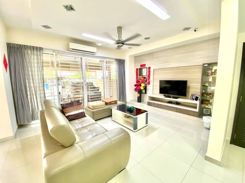 Spira @ Alam Impian untuk Untuk Dijual - RM 830,000, Mac 2026 - Living Room - PropertyGuru.com.my