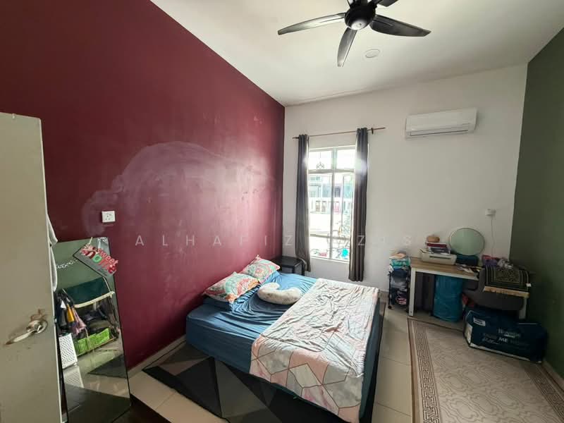 Semi-Detached House for Sale in Muar (Johor) - ALHAFIZ AZIS - Bedroom - PropertyGuru.com.my