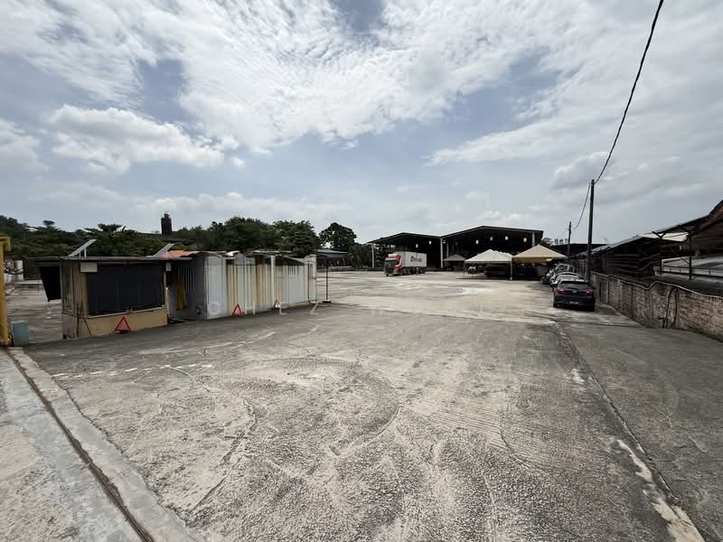 Industrial Land for Rent in Kampung Baru Subang (Sungai Buloh) - Chez Wong - Exterior - PropertyGuru.com.my