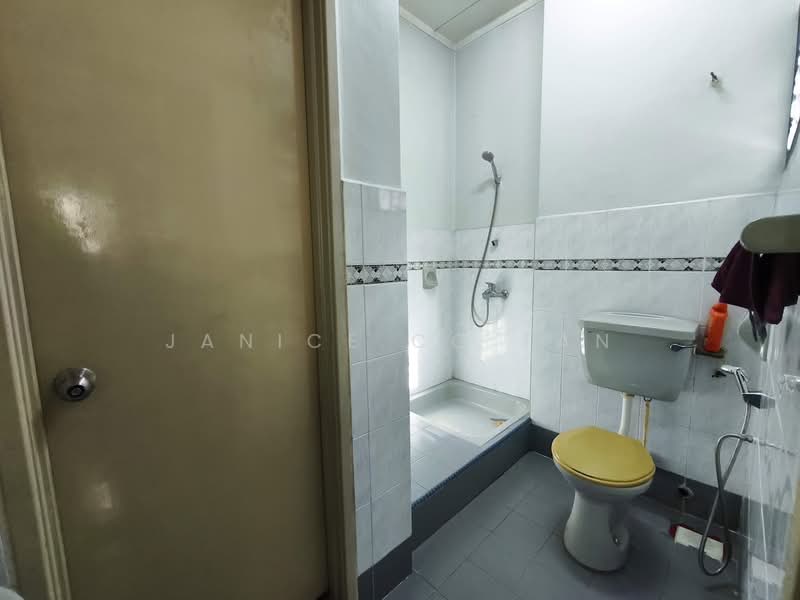 Terraced House for Sale in Subang Jaya (Selangor) - Janice CC Tan - Bathroom - PropertyGuru.com.my