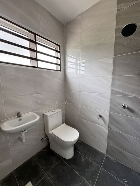 1-storey Terraced House for Sale in Ipoh (Perak) - Jacky Liew - Bathroom - PropertyGuru.com.my