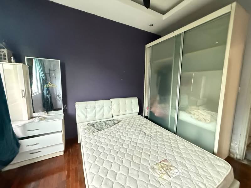 For Sale - Bandar Enstek