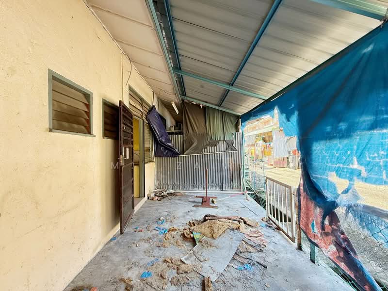 1-storey Terraced House for Sale in Taman Cheng Jaya (Cheng) - M.J Zairin - Exterior - PropertyGuru.com.my