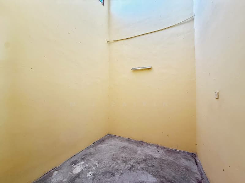 1-storey Terraced House for Sale in Taman Cheng Jaya (Cheng) - M.J Zairin - Interior - PropertyGuru.com.my