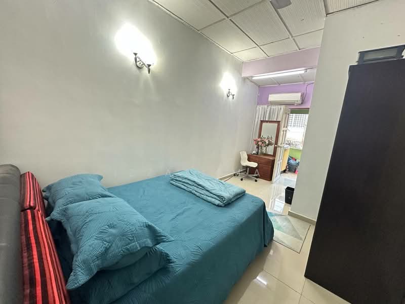 2-storey Terraced House for Sale in Seksyen 8 (Shah Alam) - Izzati Mat - Bedroom - PropertyGuru.com.my