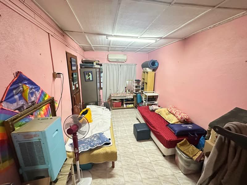 2-storey Terraced House for Sale in Seksyen 8 (Shah Alam) - Izzati Mat - Bedroom - PropertyGuru.com.my