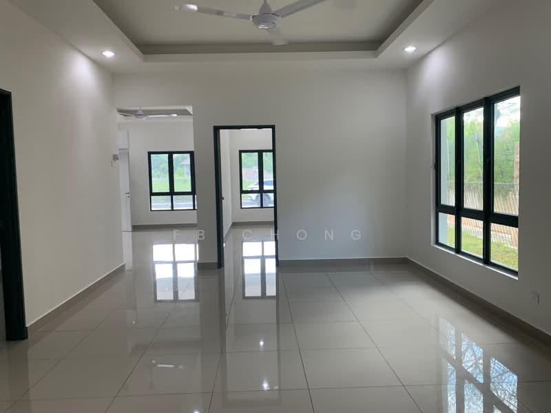 Jenderam Hilir untuk Untuk Dijual - RM 299,000, Mac 2026 - Living Room - PropertyGuru.com.my