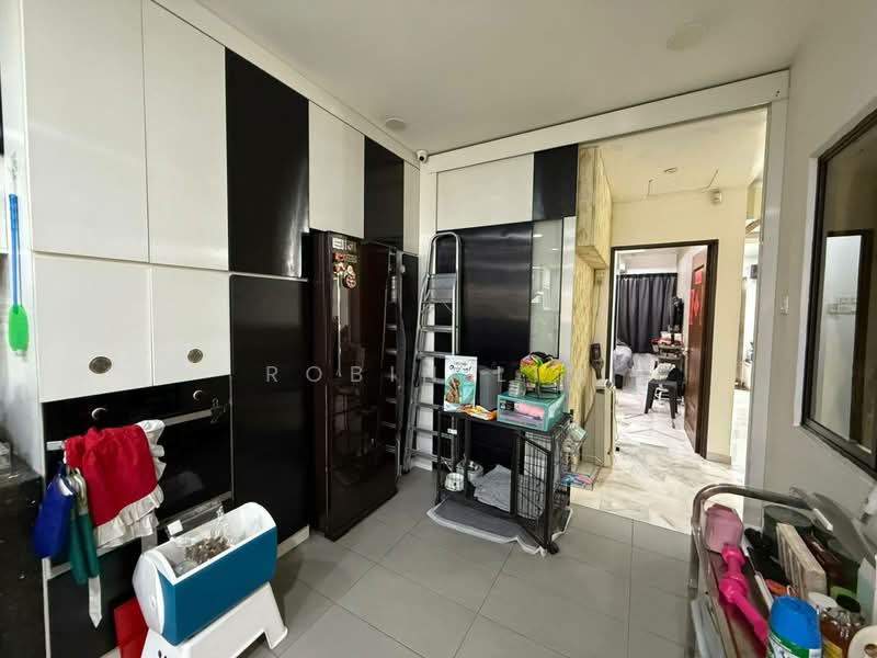 Perma Jaya Permas Jayas untuk Untuk Dijual - RM 660,000, Mac 2026 - Kitchen - PropertyGuru.com.my