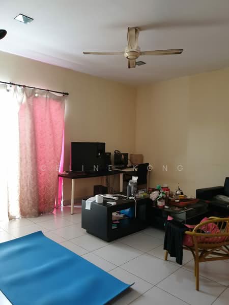 Rumah Teres 3 Tingkat untuk Dijual di Kinrara Residence (Puchong) - Celine Kong - Living Room - PropertyGuru.com.my