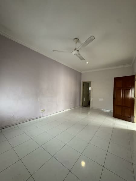 2-storey Terraced House for Sale in Taman Pelangi (Johor Bahru) - Albee Liew - Living Room - PropertyGuru.com.my