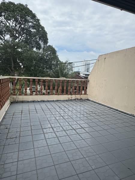 2-storey Terraced House for Sale in Taman Pelangi (Johor Bahru) - Albee Liew - Balcony - PropertyGuru.com.my