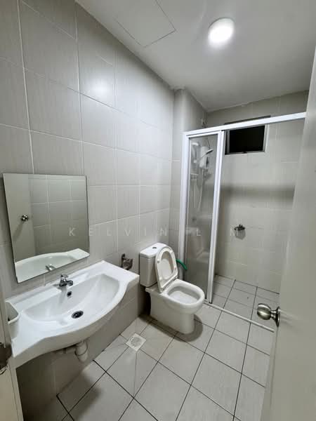 Meridin Bayvue Serviced Apartment untuk Untuk Disewa - RM 1,600 /bulan, Apr 2026 - Bathroom - PropertyGuru.com.my