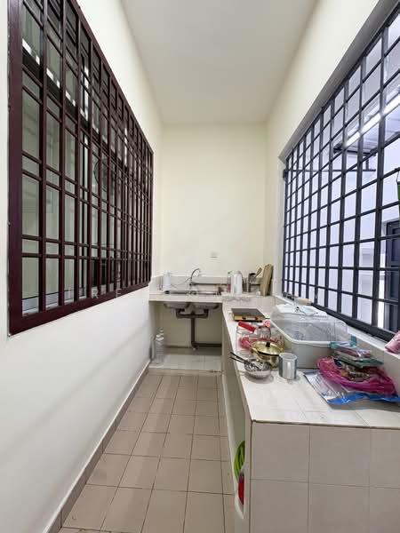 2-storey Terraced House for Rent in Tebrau (Johor) - Freedom Lam - Kitchen - PropertyGuru.com.my