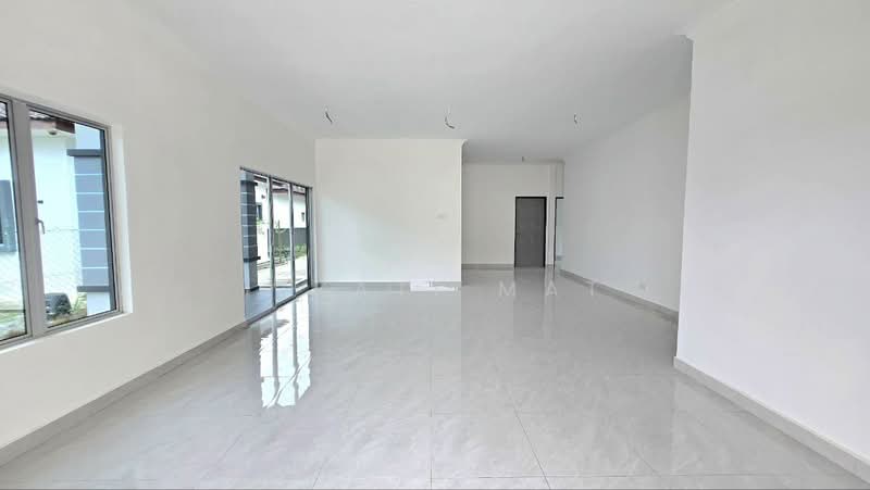 Bungalow for Sale in Mahkota Hills (Lenggeng) - Izzati Mat - Living Room - PropertyGuru.com.my