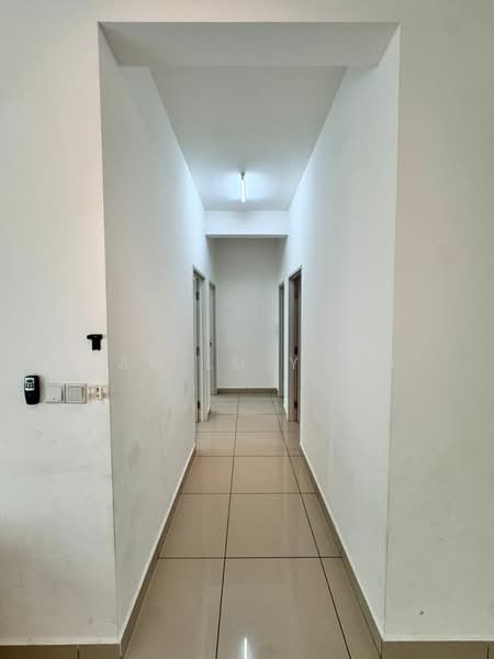 Service Residence for Rent at Meridin Bayvue @ Sierra Perdana - Han Lu Yung - Corridor - PropertyGuru.com.my