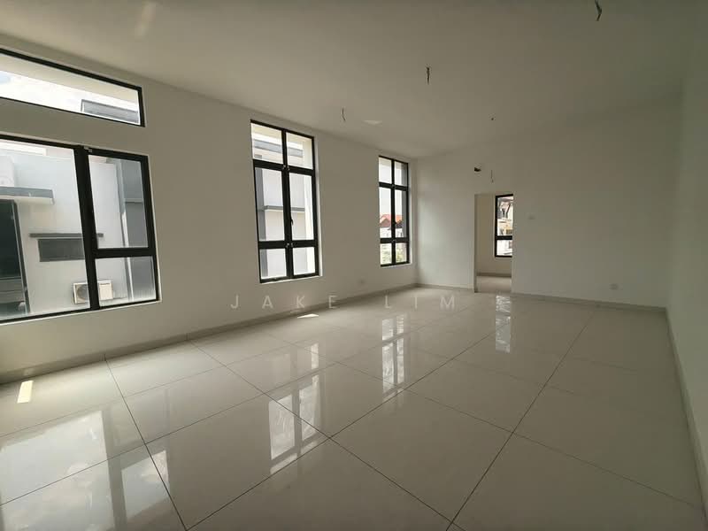 Bungalow for Sale in Taman Wira Mutiara (Kajang) - Jake Lim - Living Room - PropertyGuru.com.my