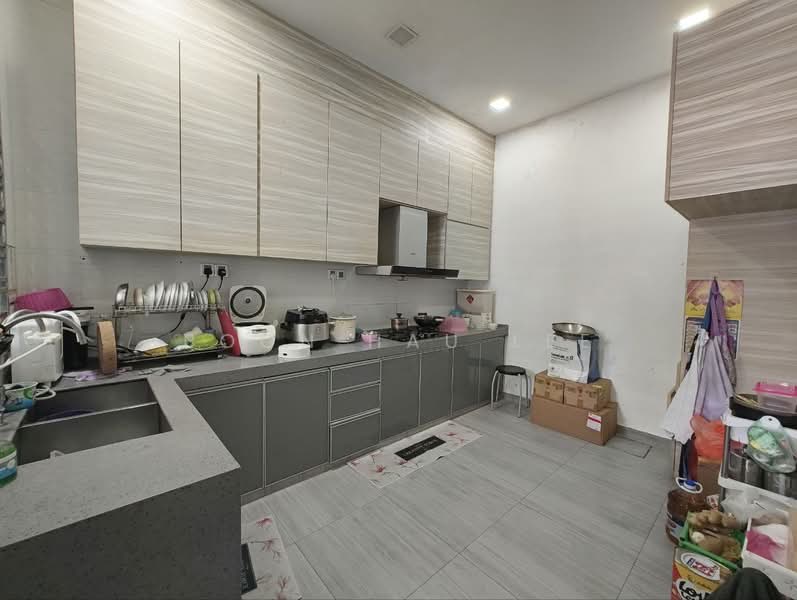 Opal @ Taman Mutiara Mas untuk Untuk Dijual - RM 1,300,000, Mac 2026 - Kitchen - PropertyGuru.com.my
