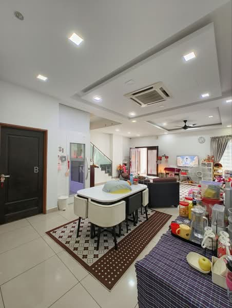 Opal @ Taman Mutiara Mas untuk Untuk Dijual - RM 1,300,000, Mac 2026 - Living Room - PropertyGuru.com.my