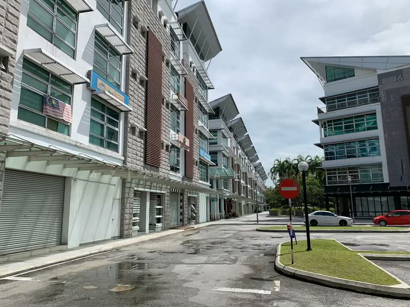 Section 3 @ Shah Alam untuk Untuk Dijual - RM 1,300,000, Mac 2026 - Exterior - PropertyGuru.com.my