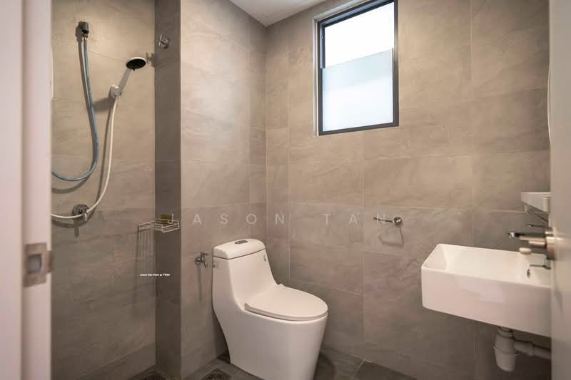 Service Residence for Rent at SUNSURIA FORUM SERVICED APARTMENT - Jason Tan - Bathroom - PropertyGuru.com.my