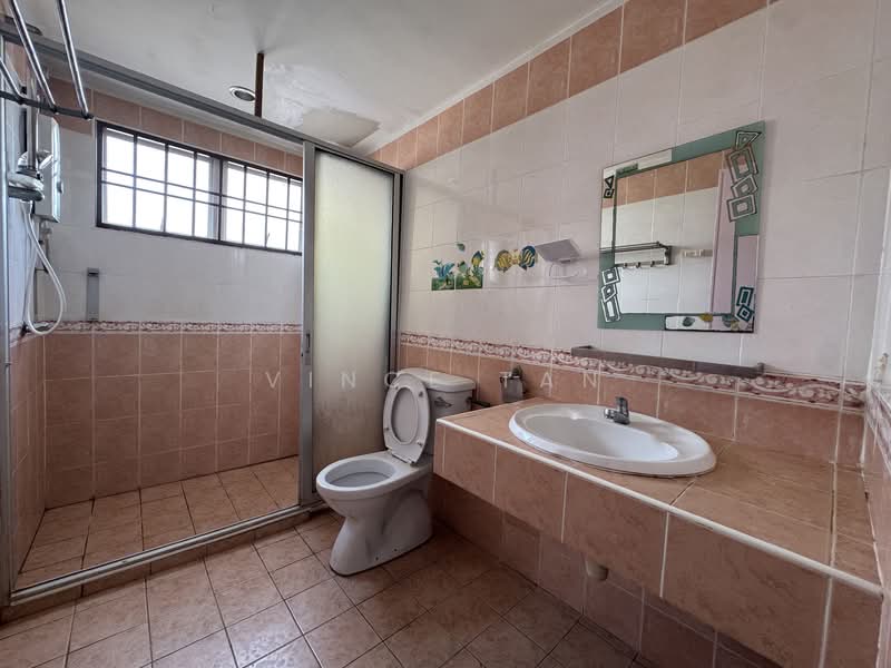 2-storey Terraced House for Sale in Taman Megah Kepong (Kepong) - Vince Tan - Bathroom - PropertyGuru.com.my