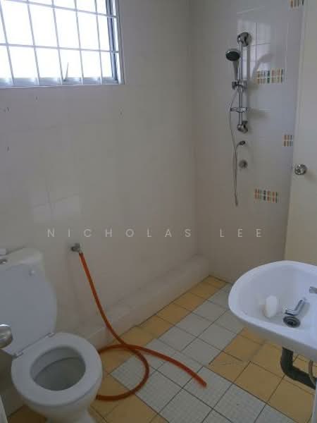 Ipoh Bandar Seri Botani Double Storey House For Rent untuk Untuk Disewa - RM 1,100 /bulan, Apr 2026 - Bathroom - PropertyGuru.com.my