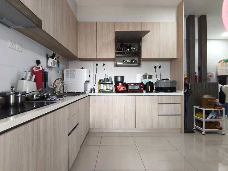 Service Residence for Sale at Veranda Residence - Queenie Ng - Kitchen - PropertyGuru.com.my