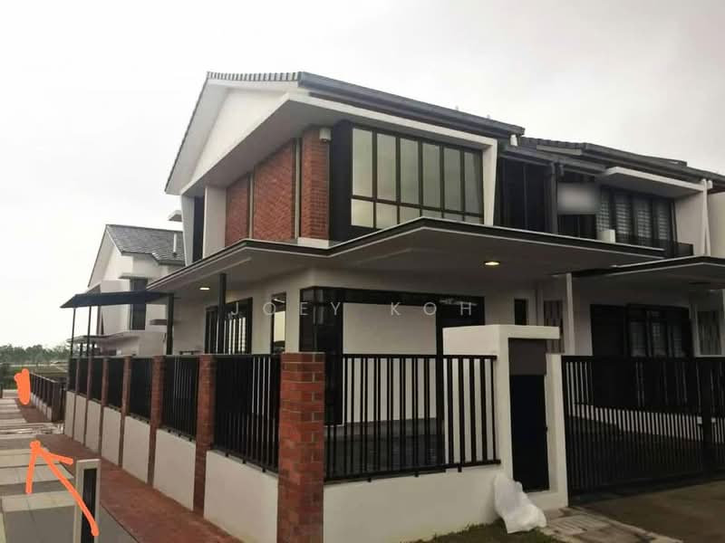 2-storey Terraced House for Sale in Shah Alam (Selangor) - Joey Koh - Exterior - PropertyGuru.com.my