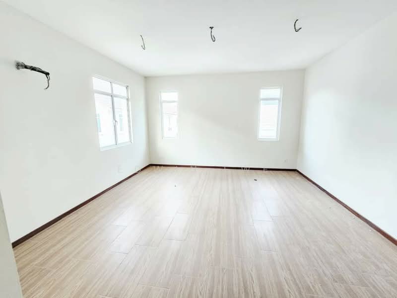 Semi-Detached House for Sale in Island Park (Jelutong) - Edwin Ewe - Bedroom - PropertyGuru.com.my