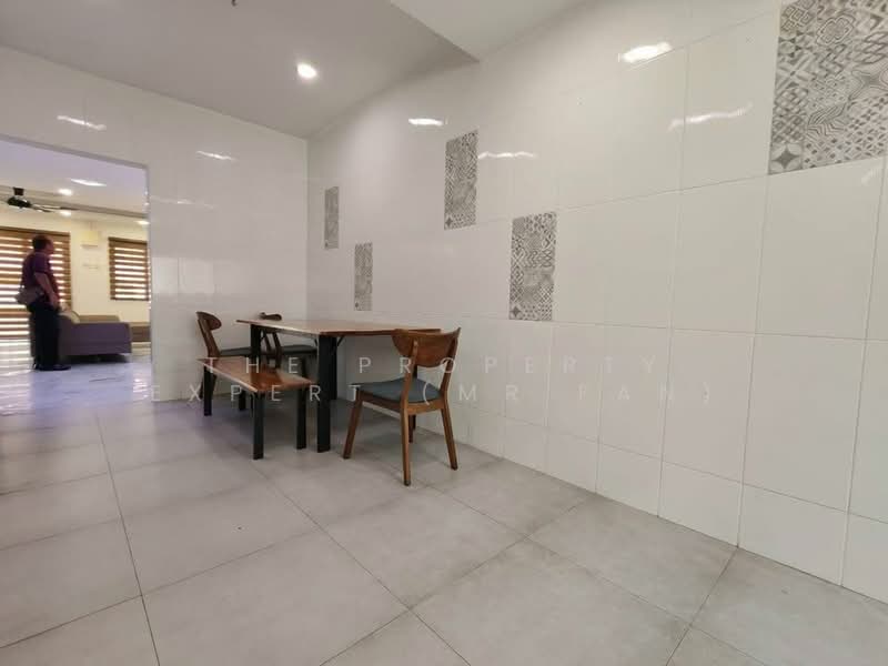 2-storey Terraced House for Sale in Putra Heights (Subang Jaya) - The Property Expert (Mr Fan) - Dining Room - PropertyGuru.com.my